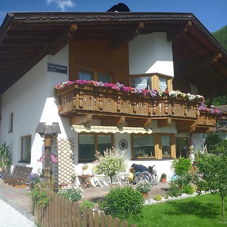 Haus Bellis Apartamento Neustift im Stubaital Exterior foto