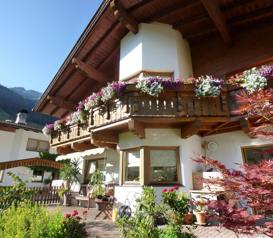 Haus Bellis Apartamento Neustift im Stubaital Exterior foto